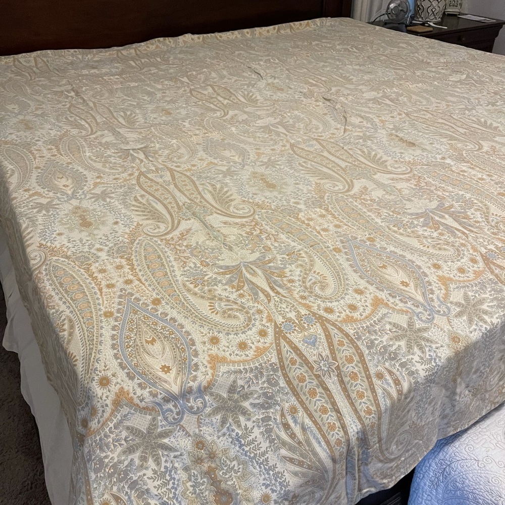 Pottery Barn Duvet with two king shams.